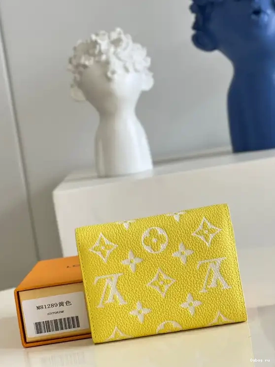 VICTORINE Wallet Louis Vuitton 0611